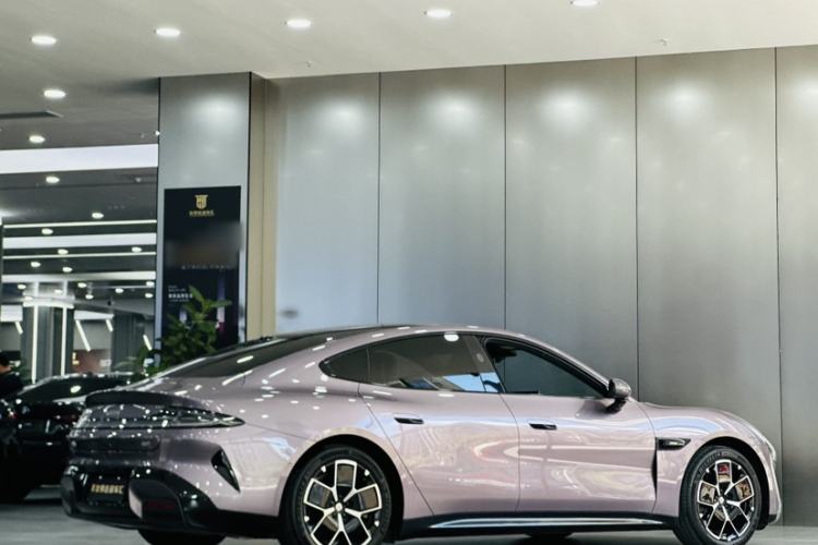 Used  SU7 2024 Rear-Drive Long-Range Intelligent Driving Version
