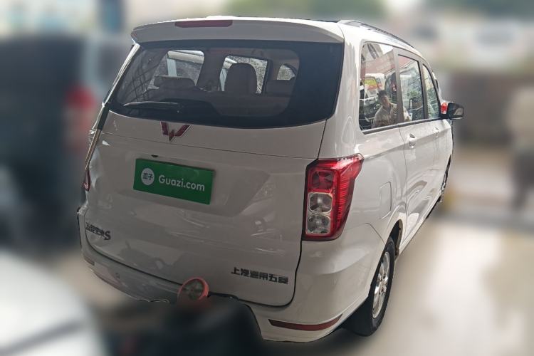 Used Wuling Hongguang 2019 1.5L S Comfort Edition China VI LAR
