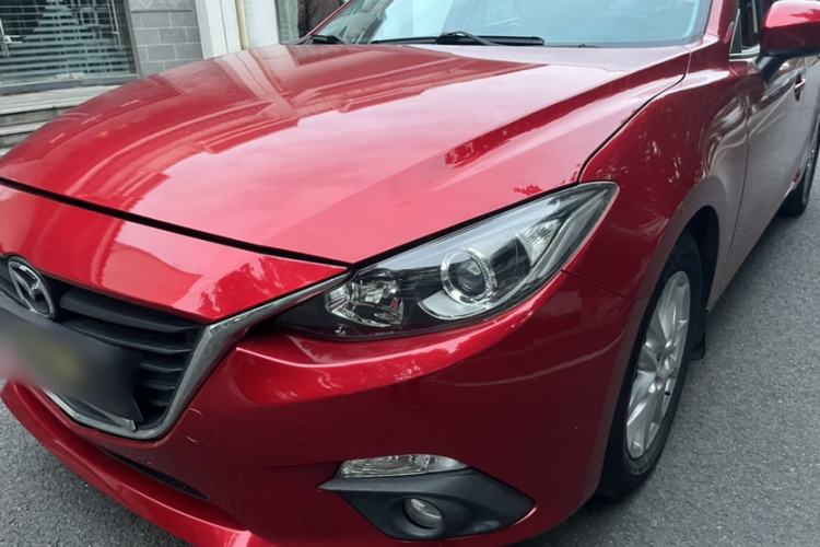 Used Mazda Mazda 3 Axela 2016 Sedan 1.5L Automatic Luxury Model