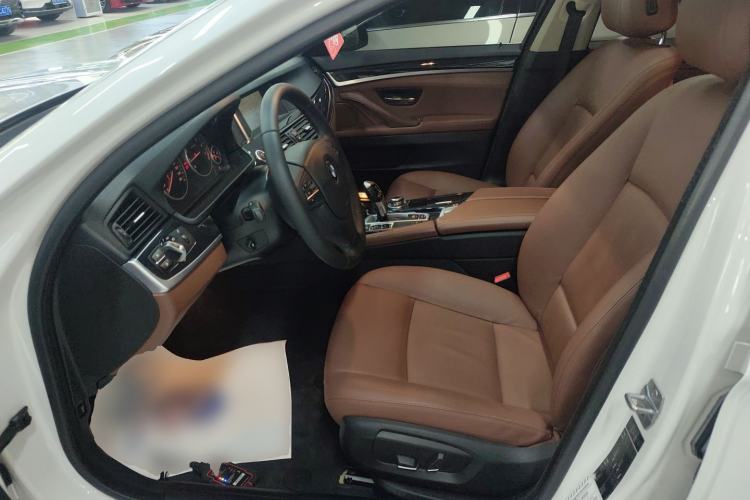 Used BMW 5 Series 2014 520i Elegant Edition
