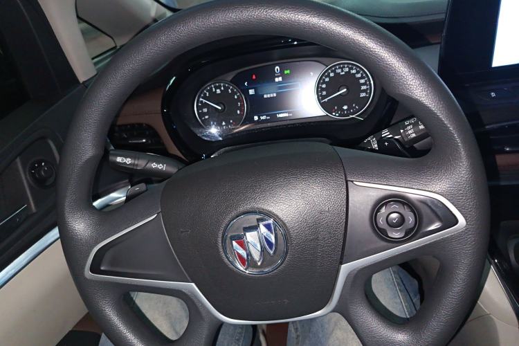 Used Buick GL8 2020 Land Cruiser Executive Class 652T Comfort Model
