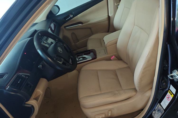 Used Toyota Camry 2012 2.5G Luxury Edition
