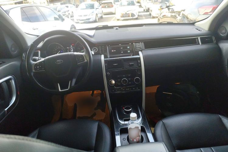 Used Land Rover Discovery Sport 2018 240 PS SE Version
