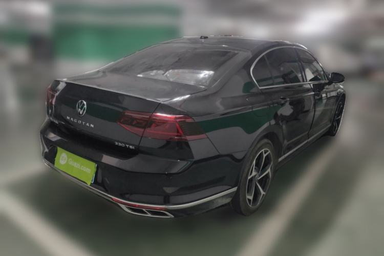 Used Volkswagen Magotan 2024 2 Million Units Zhongxiang Version 330TSI DSG Luxury Edition
