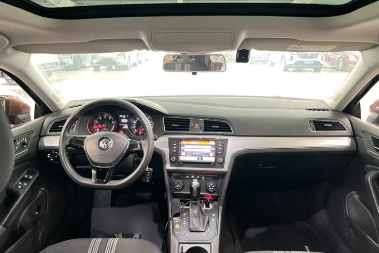 Used Volkswagen Lamando 2018 230TSI DSG Fashion Edition
