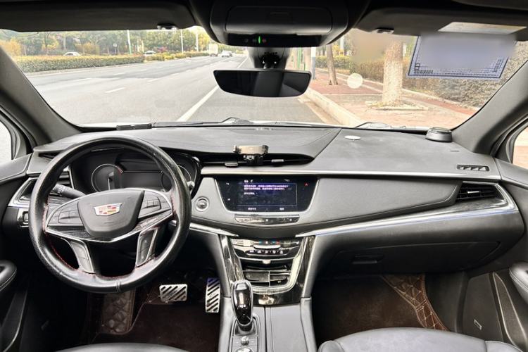 Used Cadillac XT5 2020 28T Luxury Version
