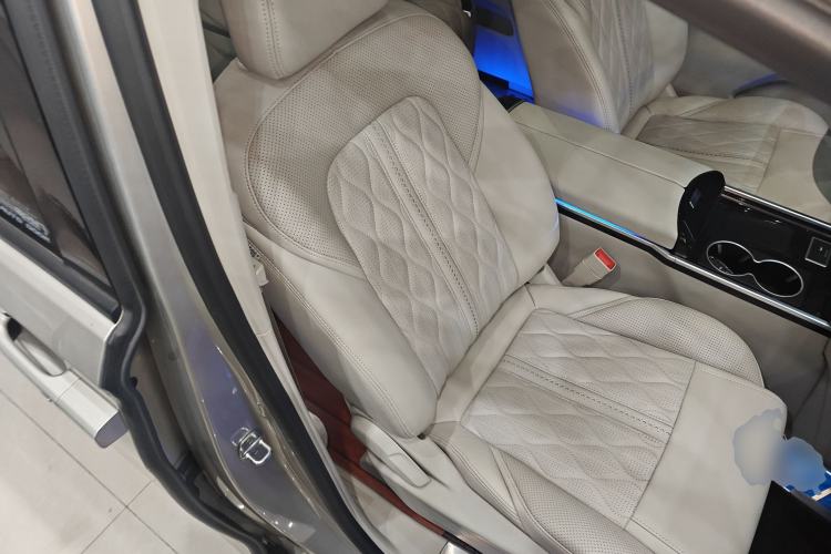 Used Buick GL8 2023 ES Lu Zun Comfort Model
