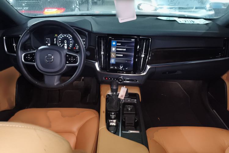 Used Volvo S90 2018 T5 Zhiyuan Edition
