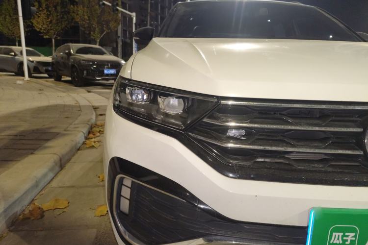 Used Volkswagen T-ROC 2021 280TSI DSG Two-Wheel Drive R-Line Pro Connected Version