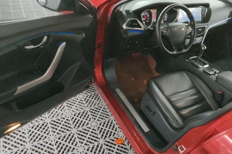 Used Venucia T90 2017 2.0L CVT Leading Edition
