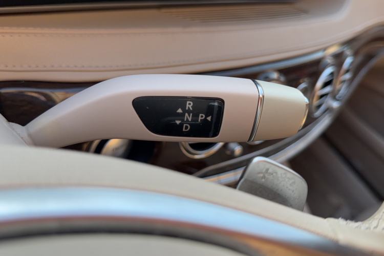 Used Mercedes-Benz S-Class 2014 S 320 L Business Model
