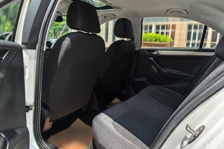 Used Volkswagen Jetta 2015 Value Edition 1.6L Automatic Comfort Version
