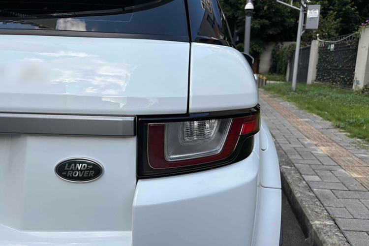 Used Land Rover Range Rover Evoque 2018 240 PS SE Smart Brilliance Edition
