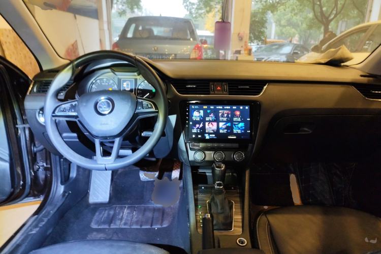 Used Skoda Octavia 2016 1.6L Automatic Smart Drive Edition
