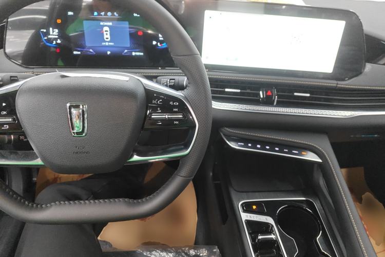 Used Bestune B70 2025 Dragon Edition 1.5T Enjoyment Model