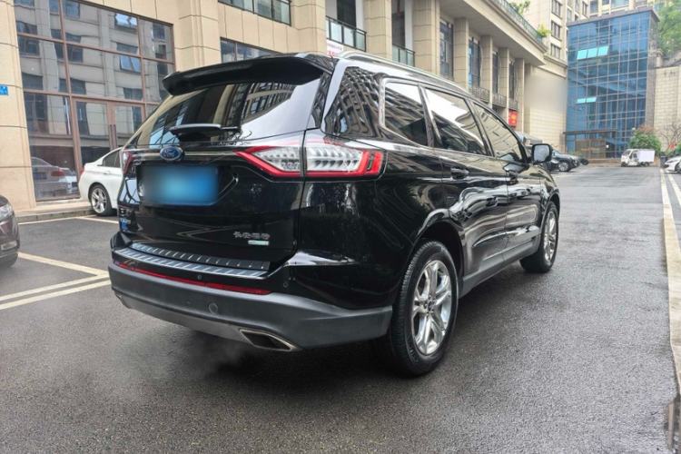 Used Ford Edge 2016 EcoBoost 245 Two-Wheel-Drive Titanium 7-Seater
