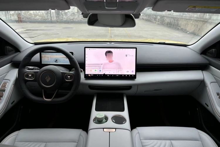 Used Baojun Enjoy 2025 Plug-in Hybrid 140km Luxury Edition
