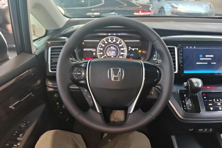 Used Honda Elysion 2016 2.4L Classic Edition
