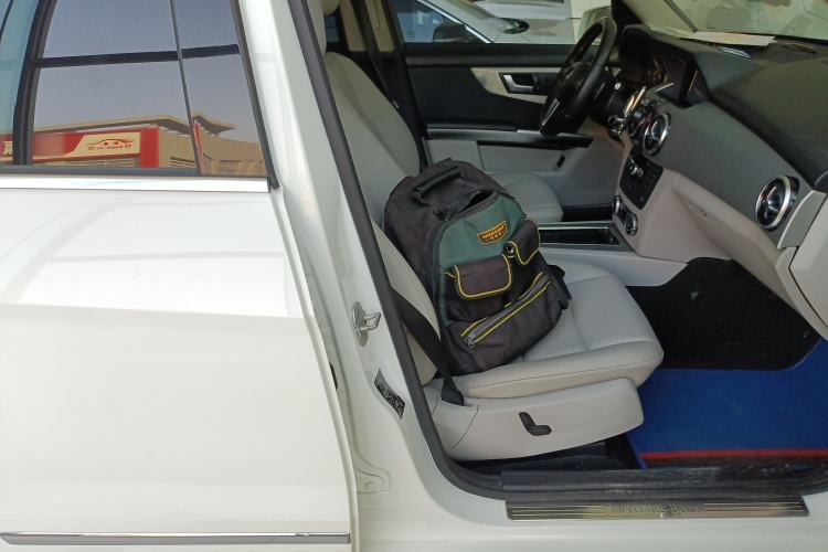 Used Mercedes-Benz GLK-Class 2013 GLK 300 4MATIC Dynamic Sunroof Model
