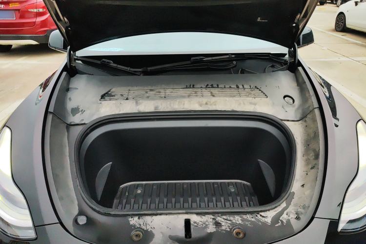 Used Tesla Model Y 2021 Standard Range Rear-Wheel Drive Version
