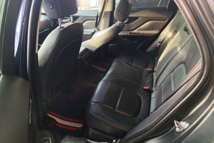 Used Jaguar F-PACE 2016 2.0T Two-Wheel Drive Urban Luxury Edition
