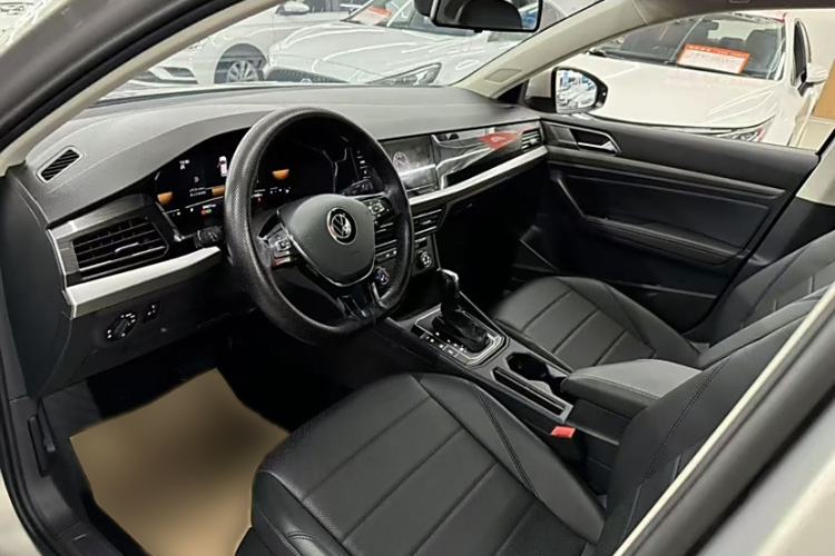 Used Volkswagen Lavida 2021 1.5L Automatic Comfort Edition
