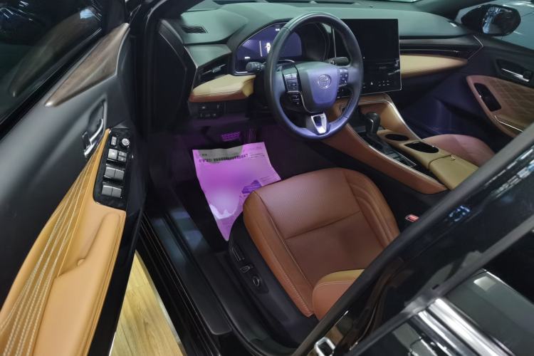 Used Toyota Avalon 2024 Dual-Motor 2.0L Luxury Edition