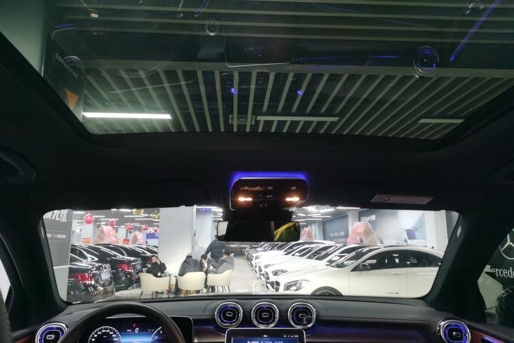 Used Mercedes-Benz GLC 2023 GLC 260 L 4MATIC Luxury Model 5 Seats
