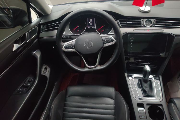 Used Volkswagen Magotan 2020 330TSI DSG Leading Model
