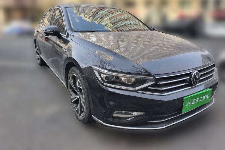 Used Volkswagen Magotan 2021 330TSI DSG 30th Anniversary Edition
