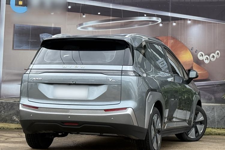 Used AION Y 2023 Younger
