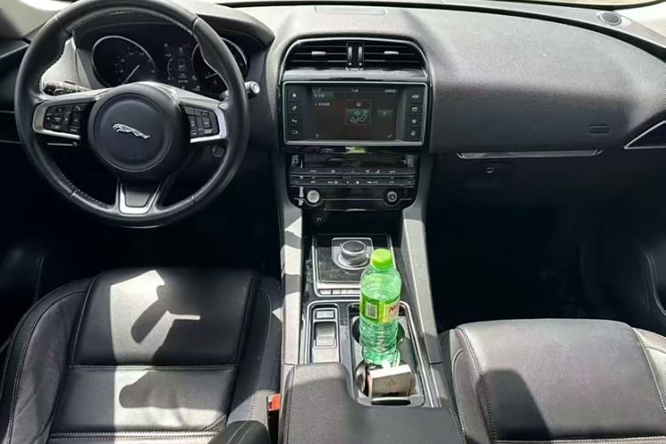 Used Jaguar F-PACE 2018 2.0T Four-Wheel Drive Urban Luxury Edition