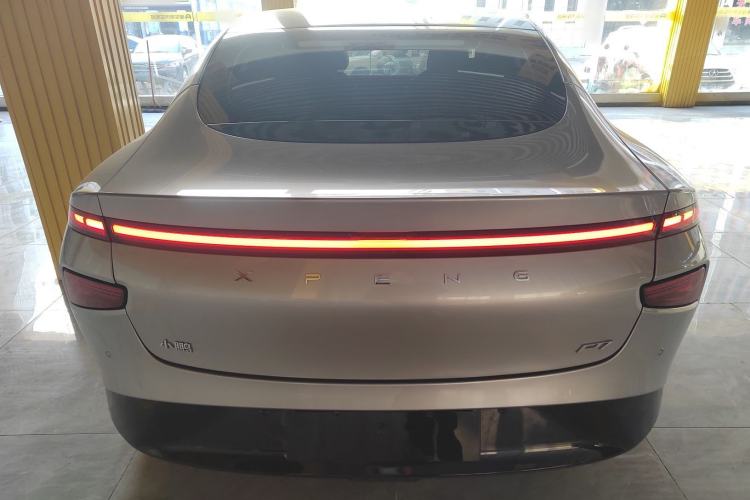 Used XPeng P7 2022 670E+
