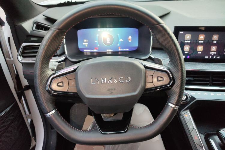 Used Lynk & Co 06 2020 1.5T JinPro model
