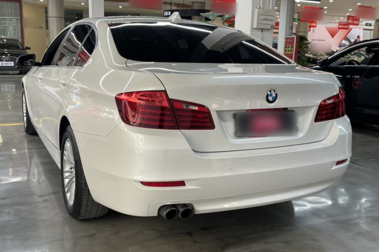 Used BMW 5 Series 2014 525Li Leading Model
