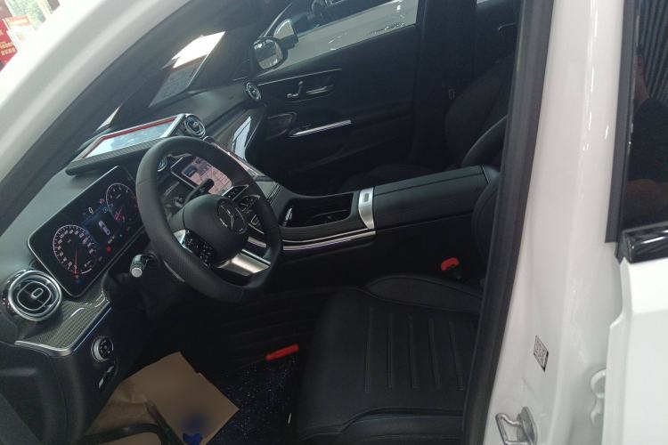 Used Mercedes-Benz C-Class 2024 Second Facelift C 260 L Starry Night Sport Edition
