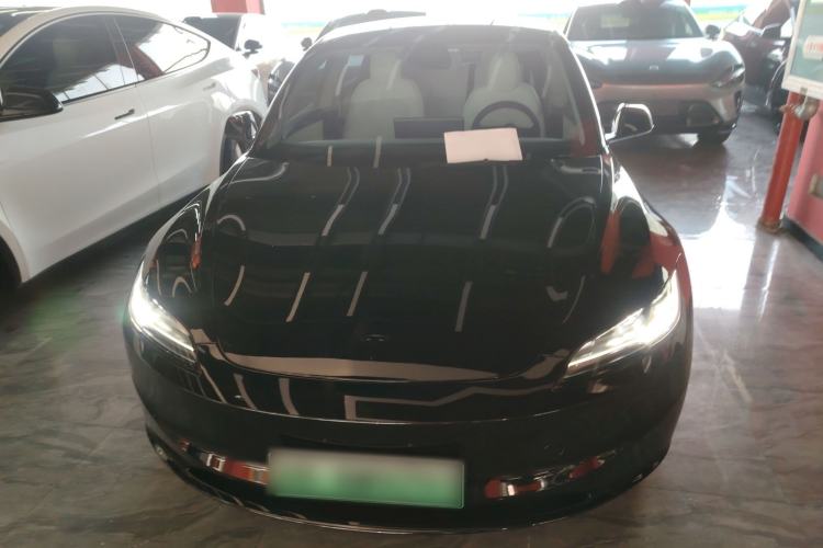 Used Tesla Model 3 2023 Rear-Wheel-Drive Version
