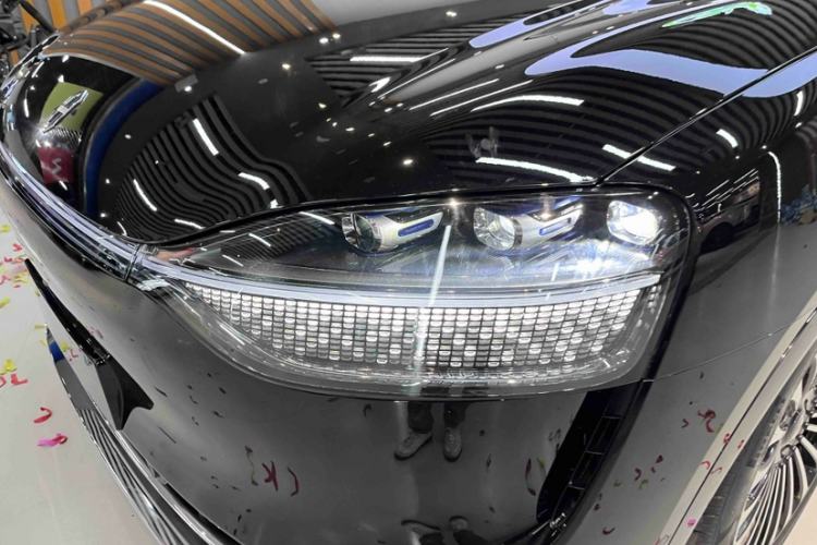 Used Hima AITO M9 2025 Extended-Range Ultra Version 52 kWh 6-Seater
