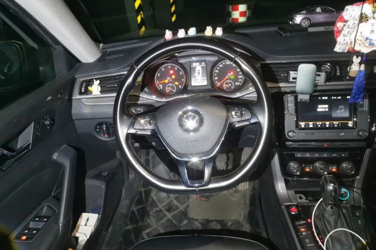 Used Volkswagen Passat 2017 330TSI DSG Luxury Edition