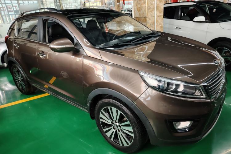 Used Kia Sportage R 2015 2.0L Automatic Two-Wheel Drive DLX Model
