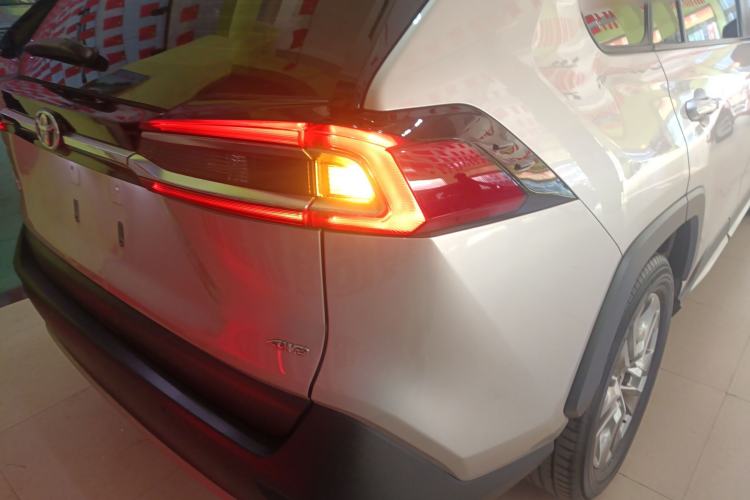 Used Toyota Wildlander 2021 2.0L CVT 4x4 Luxury Edition
