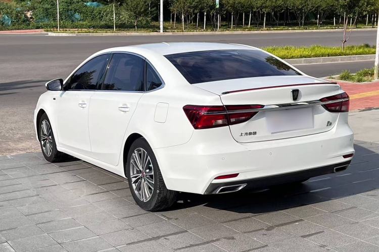 Used Roewe i6 2020 PLUS 1.6L CVT 4G Connected Glory Flagship Edition
