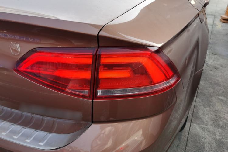 Used Volkswagen Lamando 2017 230TSI DSG Fashion Edition
