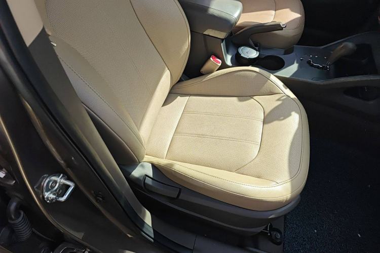 Used Hyundai ix35 2015 2.0L Automatic 2WD Smart Type China IV
