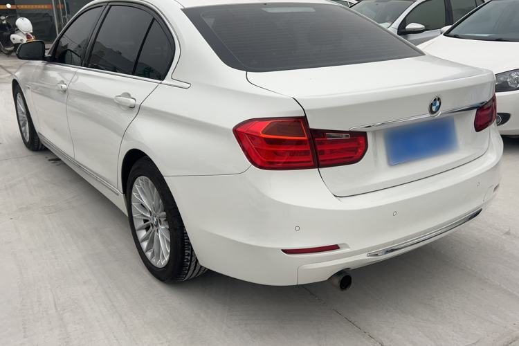 Used BMW 3 Series 2015 320Li Luxury Design Package
