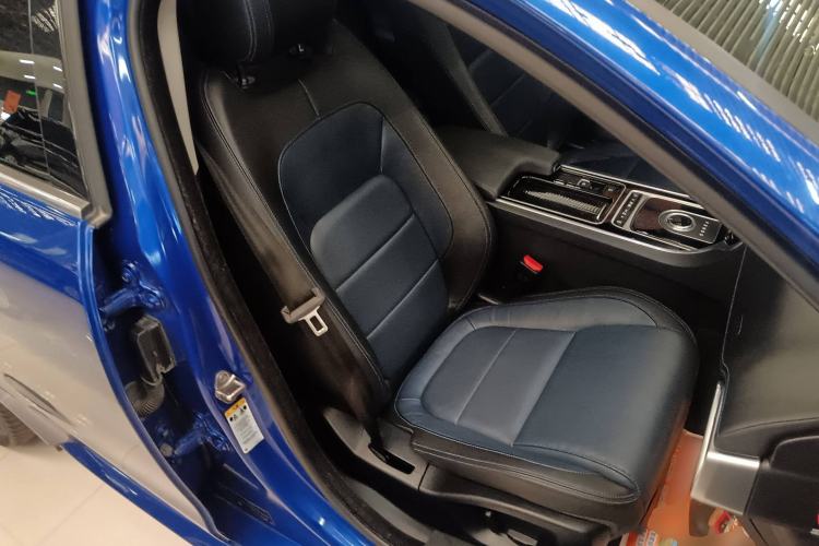 Used Jaguar XE 2018 2.0T 250 PS Two-Wheel-Drive R-Sport Sport Edition