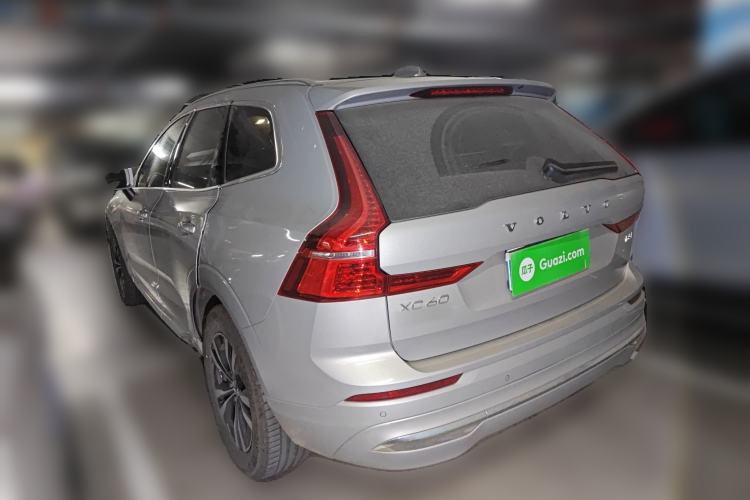 Used Volvo XC60 2023 B5 4x4 Smart Luxury Edition