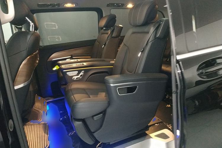 Used Mercedes-Benz V-Class 2022 V 260 L Long Wheelbase Prestige Edition
