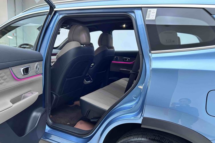 Used Chery Tiggo 8 PLUS C-DM 2025 1.5T 116 km Prestige Version 5 Seats
