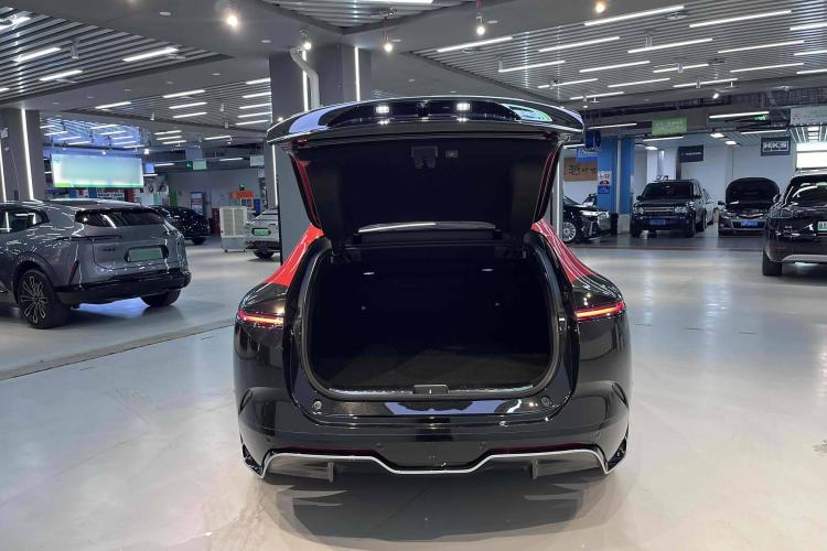 Used  12 2024 Updated Version 700 Three-Laser Rear-Wheel Drive Luxury Edition
